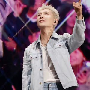 客厅ying乱亲女h小婷y
