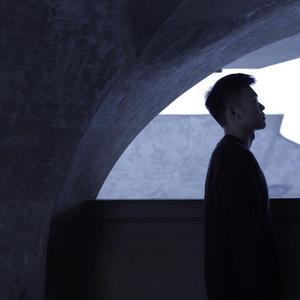 客厅ying乱亲女h小婷y
